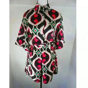 New Collection Italy Satin Button Down Crop Top & Short Set, Size M/L